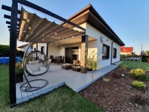 Roleta rzymska pozioma 230gr/m2 szyta na wymiar.